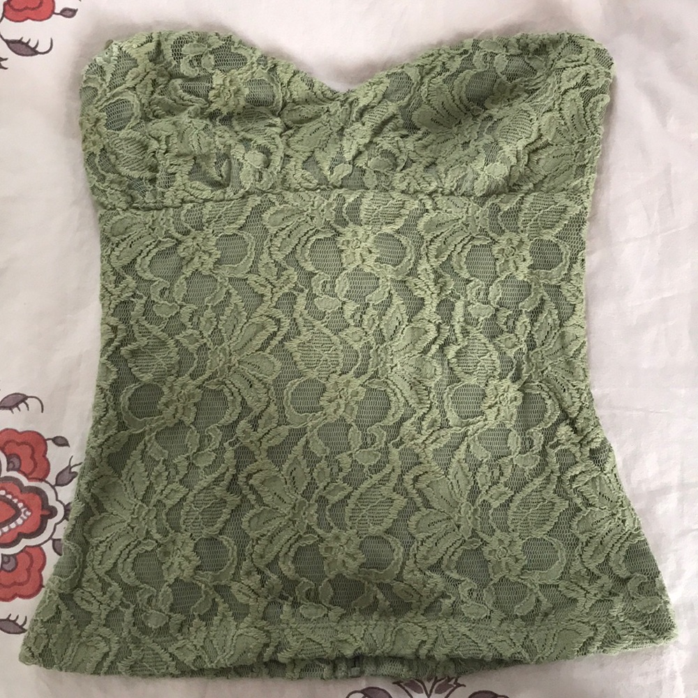 Urban Outfitters Size Small Strapless top